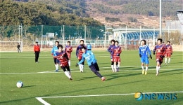 통영 산양스포츠파크에서 훈련중인 실업팀 축구부