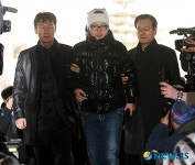 서울시경 출석하는 신정환