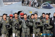 비행시간 3000시간 돌파 공군총장 F-5 편대 공중지휘