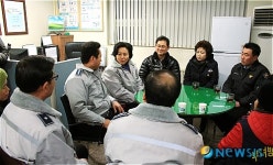 한국초저온송산(유) 김영선 | 김영선 국회의원, 지구대 현장 격려 방문