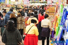 설명절 코앞, 붐비는 대형마트