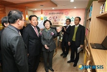 신연희 강남구청장, 북카페-소담 개소식