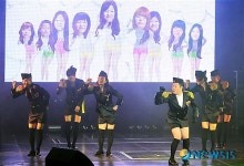 열정적인 싸이시대의 무대