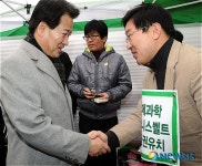 정동영 민주당 최고위원, 대전역 천막농성장 방문