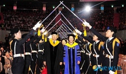 첫 여성 ROTC 예도