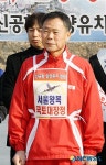 신공항 밀양유치 홍보에 나선 한판석씨