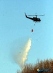 산불진화에 나선 軍 헬기