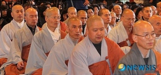추모법회 참석한 상좌스님들