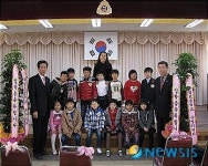 북일초등학교 신입생에 장학금 전달
