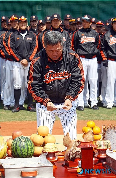 롯데 자이언츠, 울산-KBO 가을리그 우승 상금 전체 기부 결정