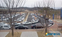 KTX 김천구미역 불법주차 극성… 코레일 뒷짐
