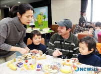 온 가족이 함께 얼굴만들기!