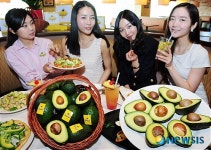 캘리포니아 피자키친이 선보이는 아보카도축제