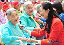 어르신들의 밝은미소