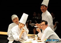 살아있는 주방, 그 속의 인생 연극 키친