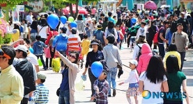 꿈돌이랜드 찾은 어린이들