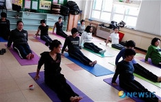 천안부성초, 학부모 건강요가 강좌 인기