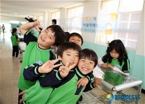 50년전 교장선생님의 자료전 눈에 띄네