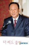 축사하는 전 레드클럽 대표