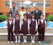 파이팅 외치는 광양제철남초 발명왕