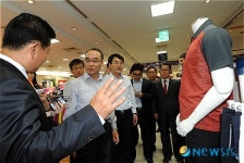 박재완 장관, 중소기업 유통망을 점검