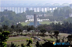 장군묘에서 바라본 국립서울현충원