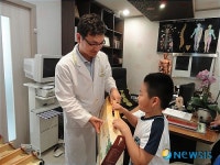 사천 제종민 한의원, 드림스타트 아동에게 성장단 무료 지급