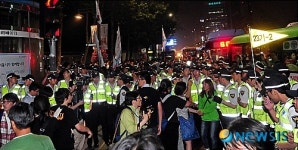 혼잡한 덕수궁 앞