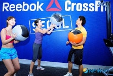 특별한 운동법과 장비를 소개한다