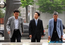 저축銀 비리 의혹 김해수 前 비서관  검찰 소환