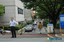 창원 합포구청, 녹색의 날에 과잉 충성?