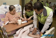 보훈공단, 6.25참전유공자.미망인 찾아 봉사활동