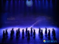 울산시립무용단 어미의달-母月 공연