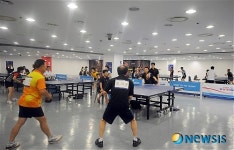인터스포츠 전주점 찾은 탁구 동호인들