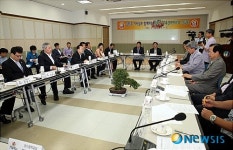 김완주지사 장수방문 소득창출형 6차산업 농업관광 모델 주문