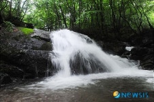 [감성 여행사진] 곰배령 계곡 폭포수