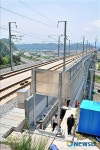 스프링클러 장착하는 KTX 울산역 입구 언양아치교