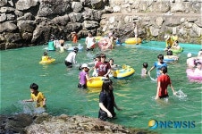 음성 봉학골삼림욕장 북적