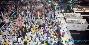 희망버스 경찰과 밤샘 대치