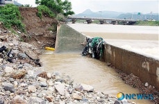 밀양 청도천 제방 유실 인재냐 자연재해냐