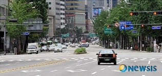 태극기 없는 남대문로