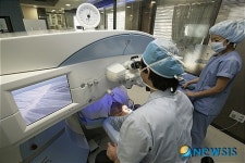 여름철 라식·라섹수술, 정말 안전한가?