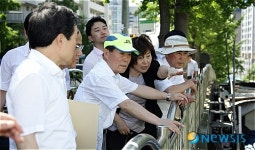 공사현장 점검하는 박홍섭 마포구청장