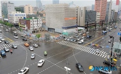 중부지방 비 소강상태, 교보타워 사거리 교통 원할