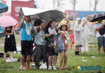 비가 와도 락페스티벌을 계속된다