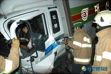 동부간선도로 한천교부근 교통사고