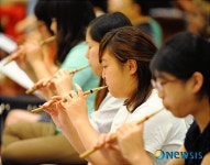 연습이 한창인 아시아전통오케스트라