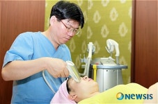 휴가철에 생긴 피부 트러블, 피부 재생을 원한다면