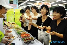 제철 채소 조리법 물어보는 고객