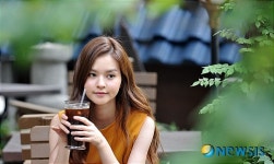 배우 우리, "시원한 아이스 커피한잔"